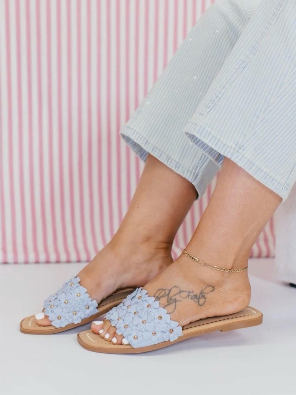 Corky’s Light Blue Spring Fever Sandals Women's Size 6, NWT